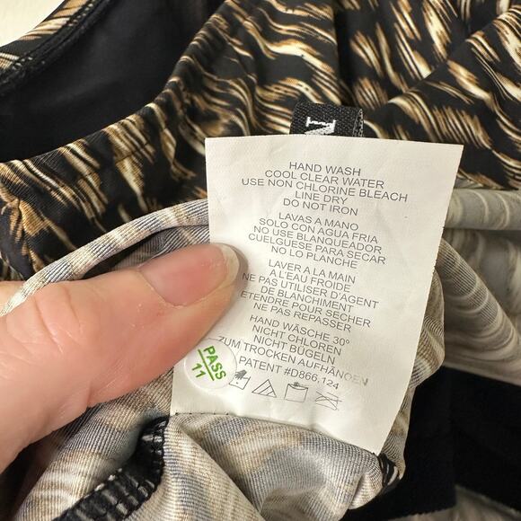 16W Miraclesuit Topkapi Peephole Tankini Top Plus Size Shaping Swimwear Beach - Picture 6 of 8